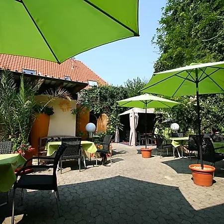 Otel Landgasthof Sonne 2*